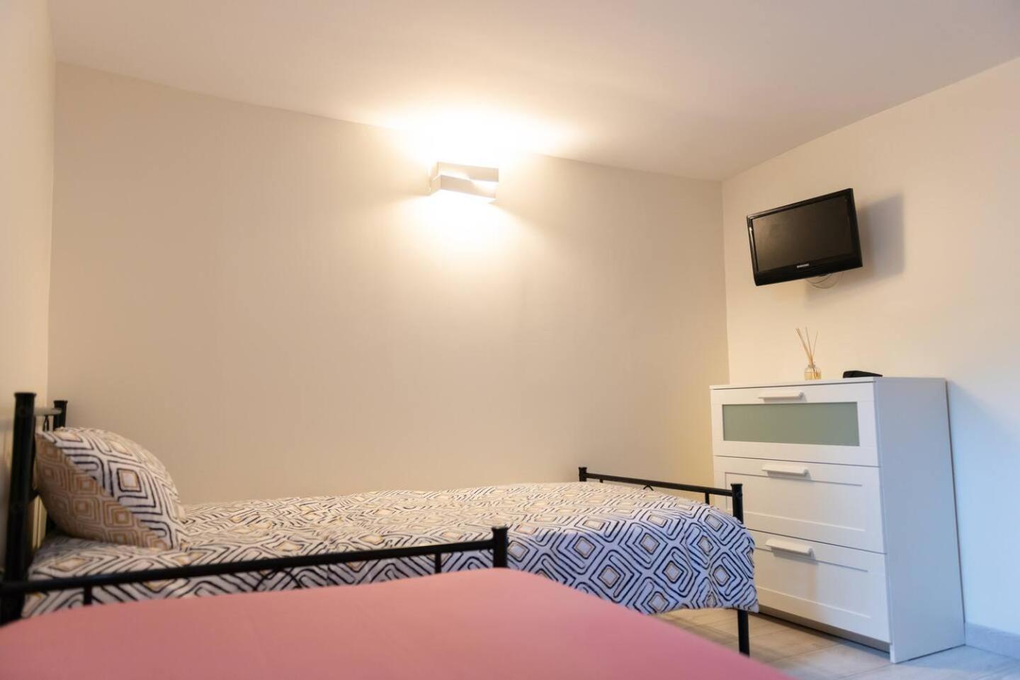 Gheddachi Apartment Gentilly Exterior foto